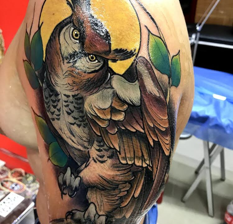 Tatuaje realizado por el artista tatuador Andrés Sepúlveda para Kaifa´s Tattoo Studio Madrid (Moncloa Chamberí), con materiales veganos y cruelty free. Diseño lleno de color, estilo Neotradi