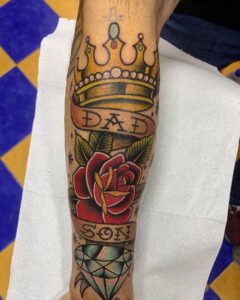 Tatuaje realizado por el artista tatuador Andrés Sepúlveda para Kaifa´s Tattoo Studio Madrid (Moncloa Chamberí), con materiales veganos y cruelty free. Diseño lleno de color, estilo Neotradi