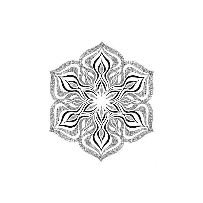 Diseño del tatuador Gennaro Sacco para Kaifa´s Tattoo Studio Madrid, diseño mandala