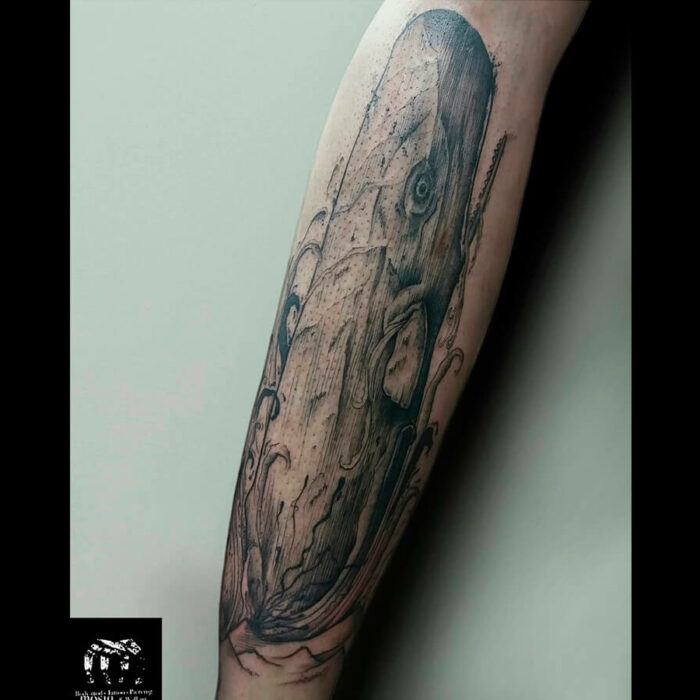 Foto del tatuaje del artista Raúl Rodríguez para Kaifa´s Tattoo Studio en Madrid, realizado con materiales veganos y cruelty free, estilo Sketch