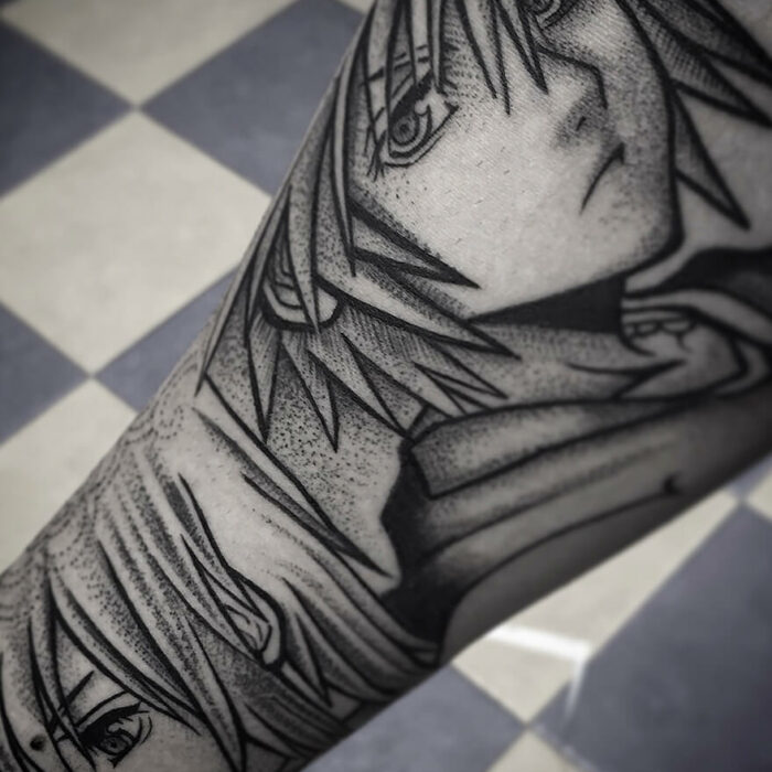 Foto de un tatuaje realizado por el tatuador Gennaro sacco en kaifa´s tattoo Studio Madrid, con estilo blackwork,